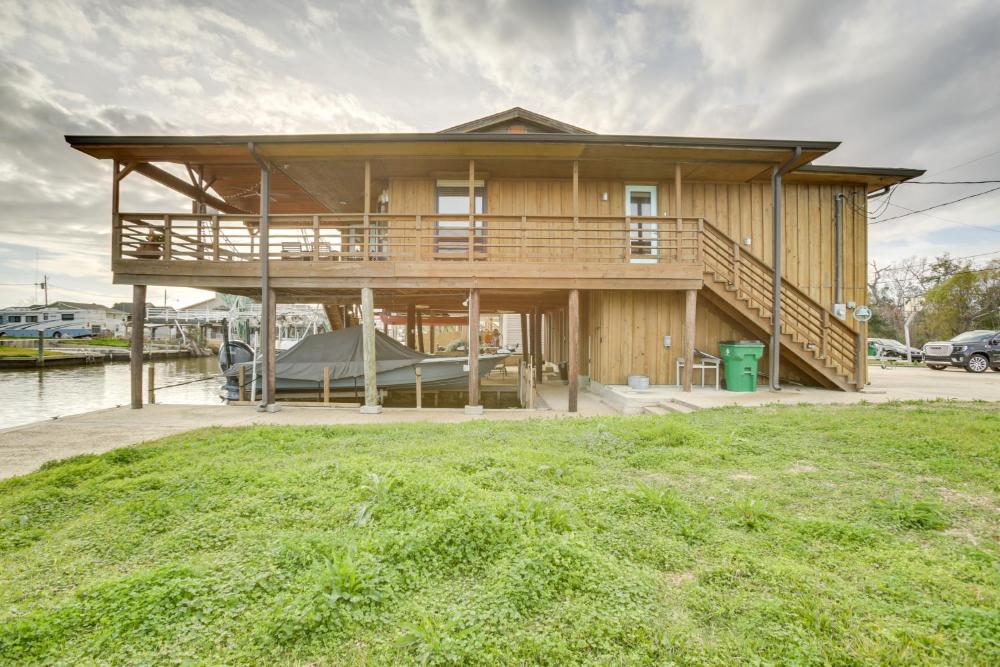 Private Dock, Lanai Bayou Retreat in Barataria!